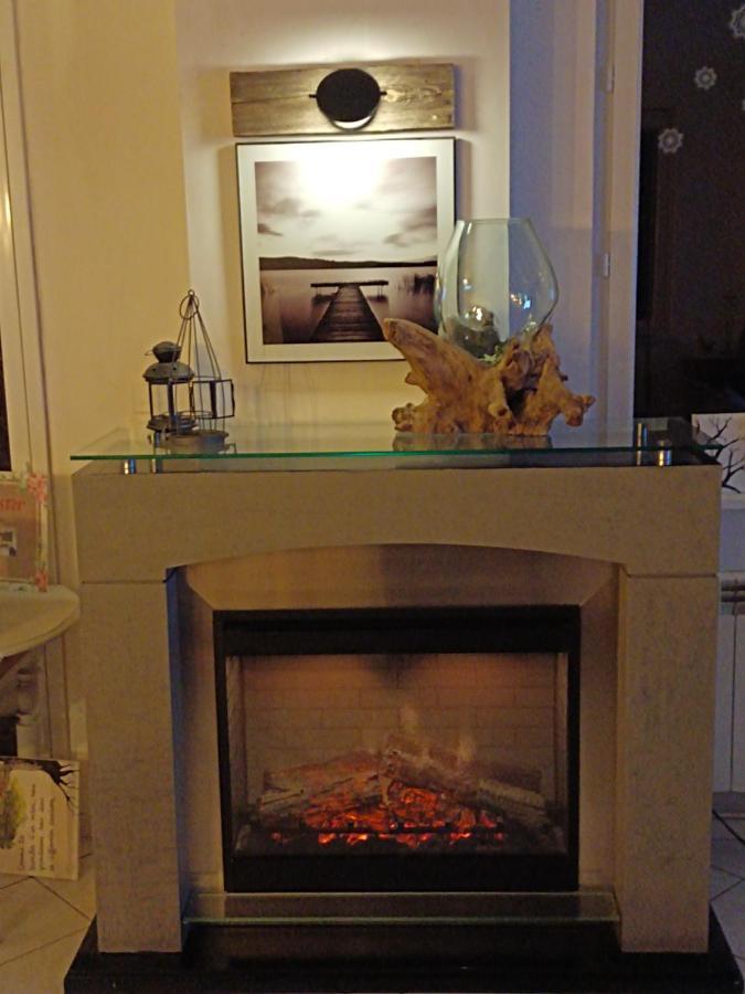 Gite Redrooster Home - 160M2, 4 Ch, 2 Sdb, Fibre, Parking, Sauna, Bain A Remous Theys Esterno foto