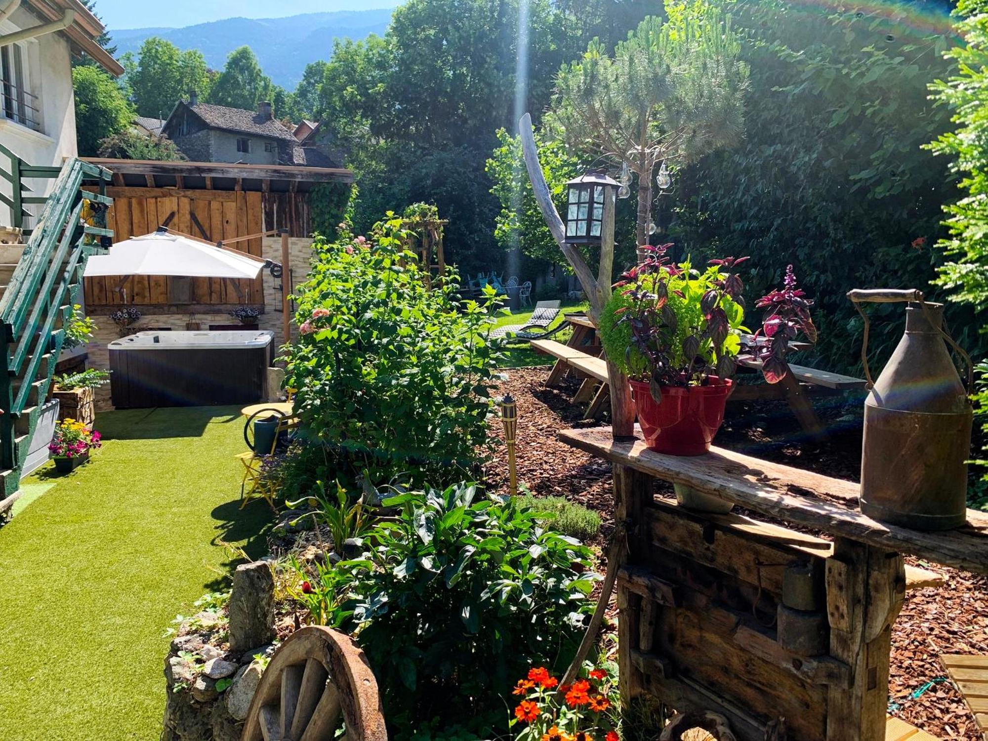 Gite Redrooster Home - 160M2, 4 Ch, 2 Sdb, Fibre, Parking, Sauna, Bain A Remous Theys Esterno foto