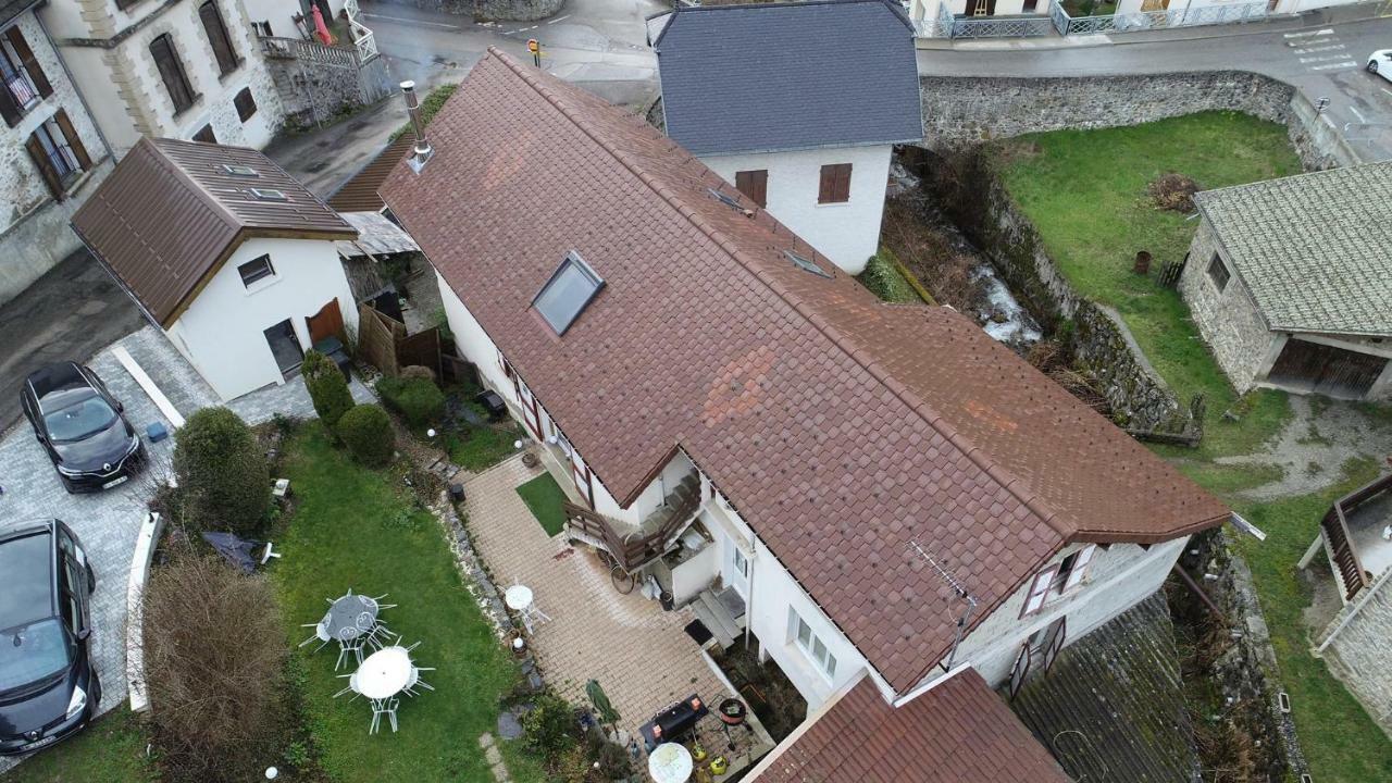 Gite Redrooster Home - 160M2, 4 Ch, 2 Sdb, Fibre, Parking, Sauna, Bain A Remous Theys Esterno foto